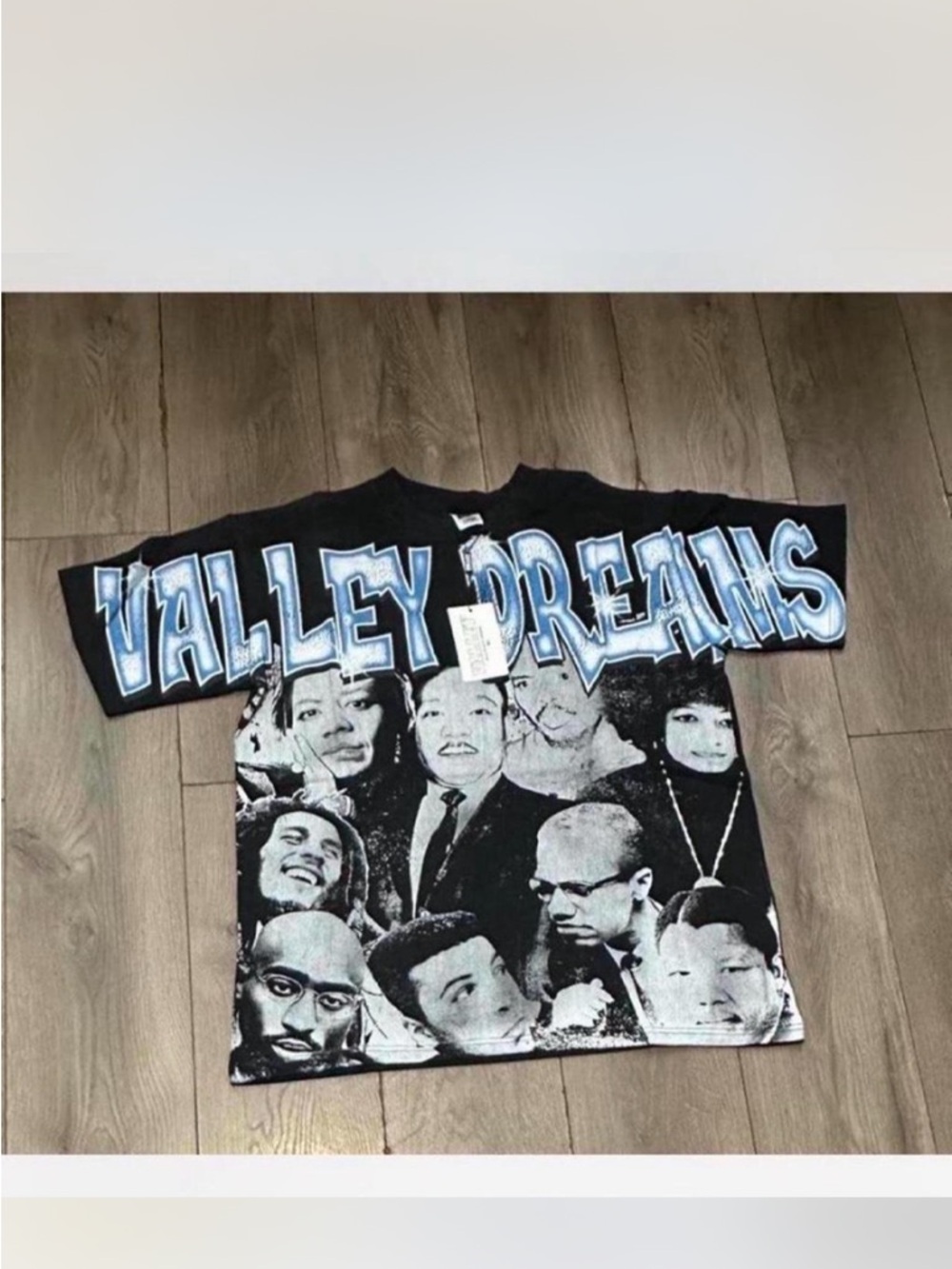 Valley Dreams Short Sleeve Graphic Tee - Black/White
